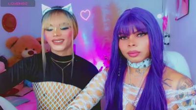 leslychaneldoll live cam on Cam4