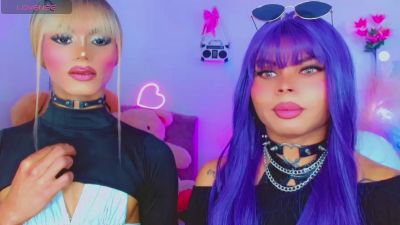 leslychaneldoll live cam on Cam4