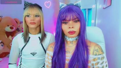 leslychaneldoll live cam on Cam4