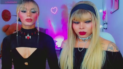 leslychaneldoll live cam on Cam4