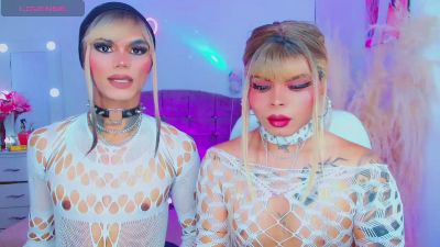 leslychaneldoll live cam on Cam4