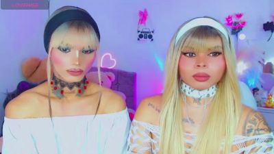 leslychaneldoll live cam on Cam4