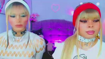 leslychaneldoll live cam on Cam4