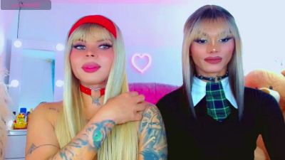 leslychaneldoll live cam on Cam4
