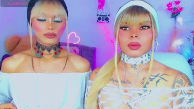 leslychaneldoll live cam on Cam4