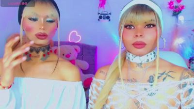 leslychaneldoll live cam on Cam4