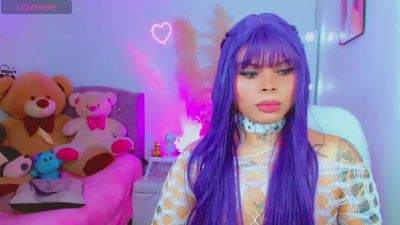 leslychaneldoll live cam on Cam4
