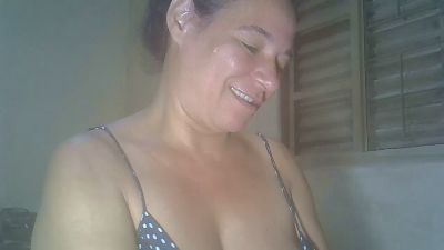 leticiaquer live cam on Cam4