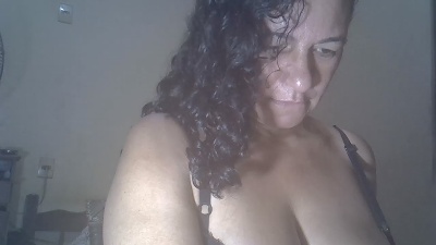 leticiaquer live cam on Cam4