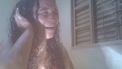 leticiaquer live cam on Cam4