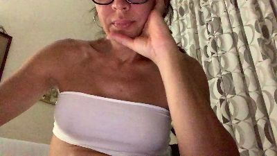 letoile82 live cam on Cam4