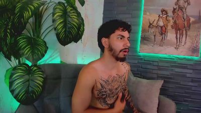 levi_wolf live cam on Cam4