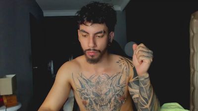 levi_wolf live cam on Cam4
