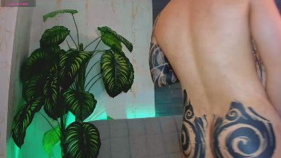 levi_wolf live cam on Cam4