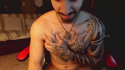 levi_wolf live cam on Cam4