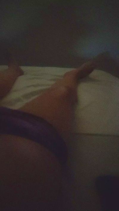 lhunteresp live cam on Cam4