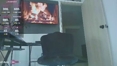 lia_jones77 live cam on Cam4