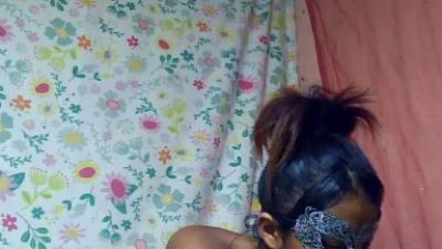 liana9794 live cam on Cam4