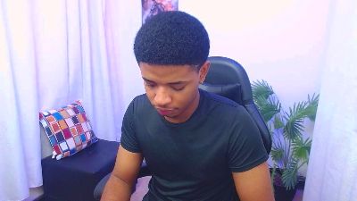 liiam3 live cam on Cam4