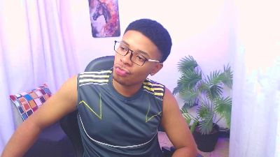 liiam3 live cam on Cam4
