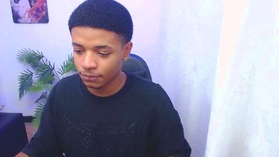 liiam3 live cam on Cam4