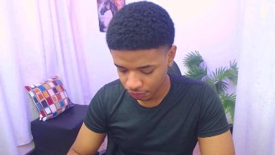 liiam3 live cam on Cam4