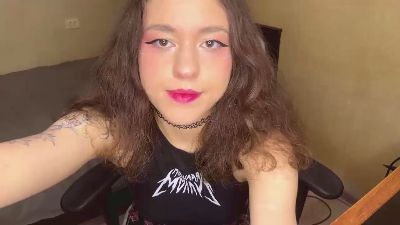 lilSilvian live cam on Cam4
