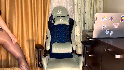 lilSilvian live cam on Cam4