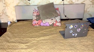 lilSilvian live cam on Cam4