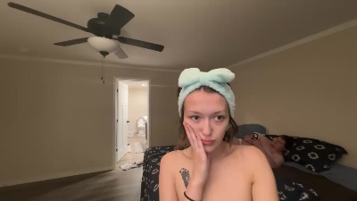 lilcam222 live cam on Cam4