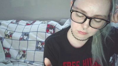lilemmy1999 live cam on Cam4