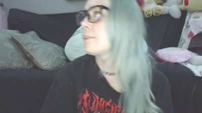 lilemmy1999 live cam on Cam4