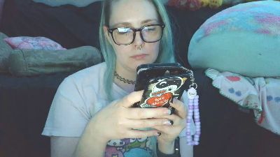 lilemmy1999 live cam on Cam4