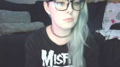 lilemmy1999 live cam on Cam4