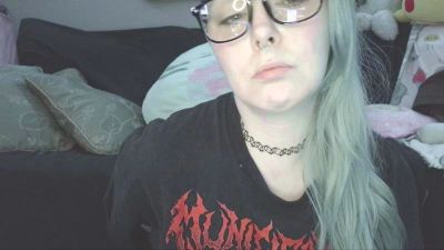 lilemmy1999 live cam on Cam4