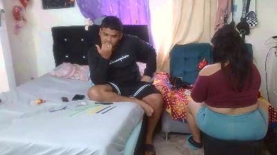 lili_latina live cam on Cam4