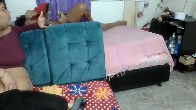 lili_latina live cam on Cam4