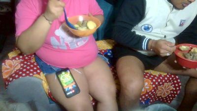 lili_latina live cam on Cam4