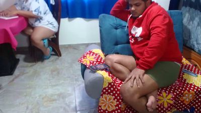 lili_latina live cam on Cam4
