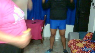lili_latina live cam on Cam4