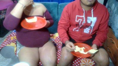 lili_latina live cam on Cam4