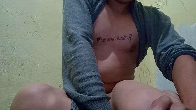 liliaadj1 live cam on Cam4