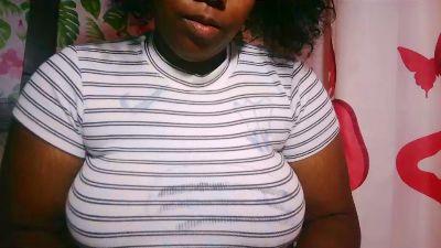 liliane4 live cam on Cam4