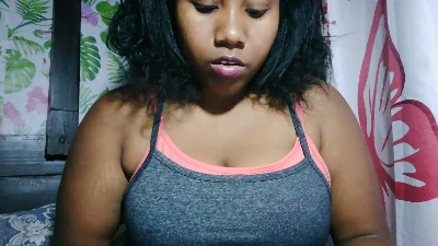 liliane4 live cam on Cam4