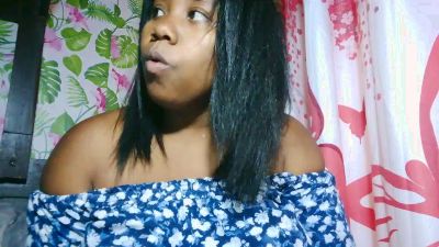 liliane4 live cam on Cam4