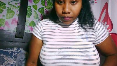 liliane4 live cam on Cam4