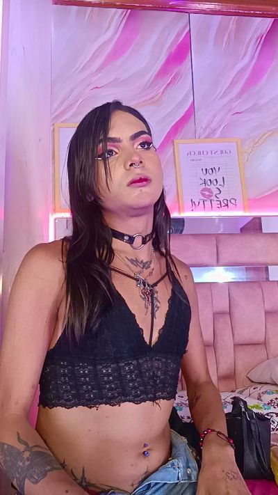 lilith_nyx333 live cam on Cam4