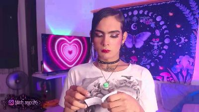 lilith_nyx333 live cam on Cam4