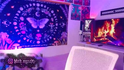 lilith_nyx333 live cam on Cam4