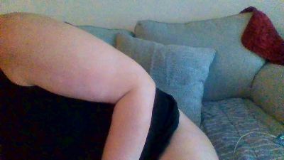 lilly18 live cam on Cam4